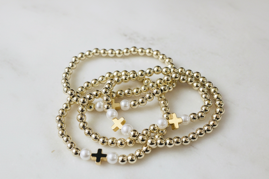 Gold bracelet (1)